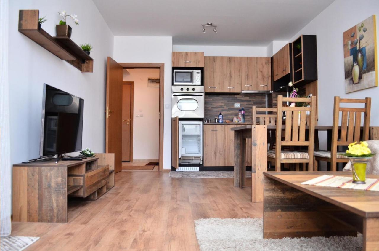 Apartamento Двустаен Апартамент Горски Кът Банско Exterior foto